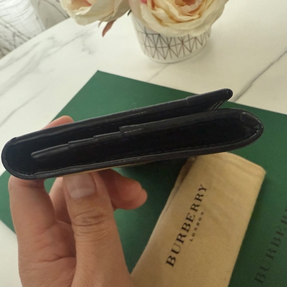 Burberry long wallet - Picture 4 of 8